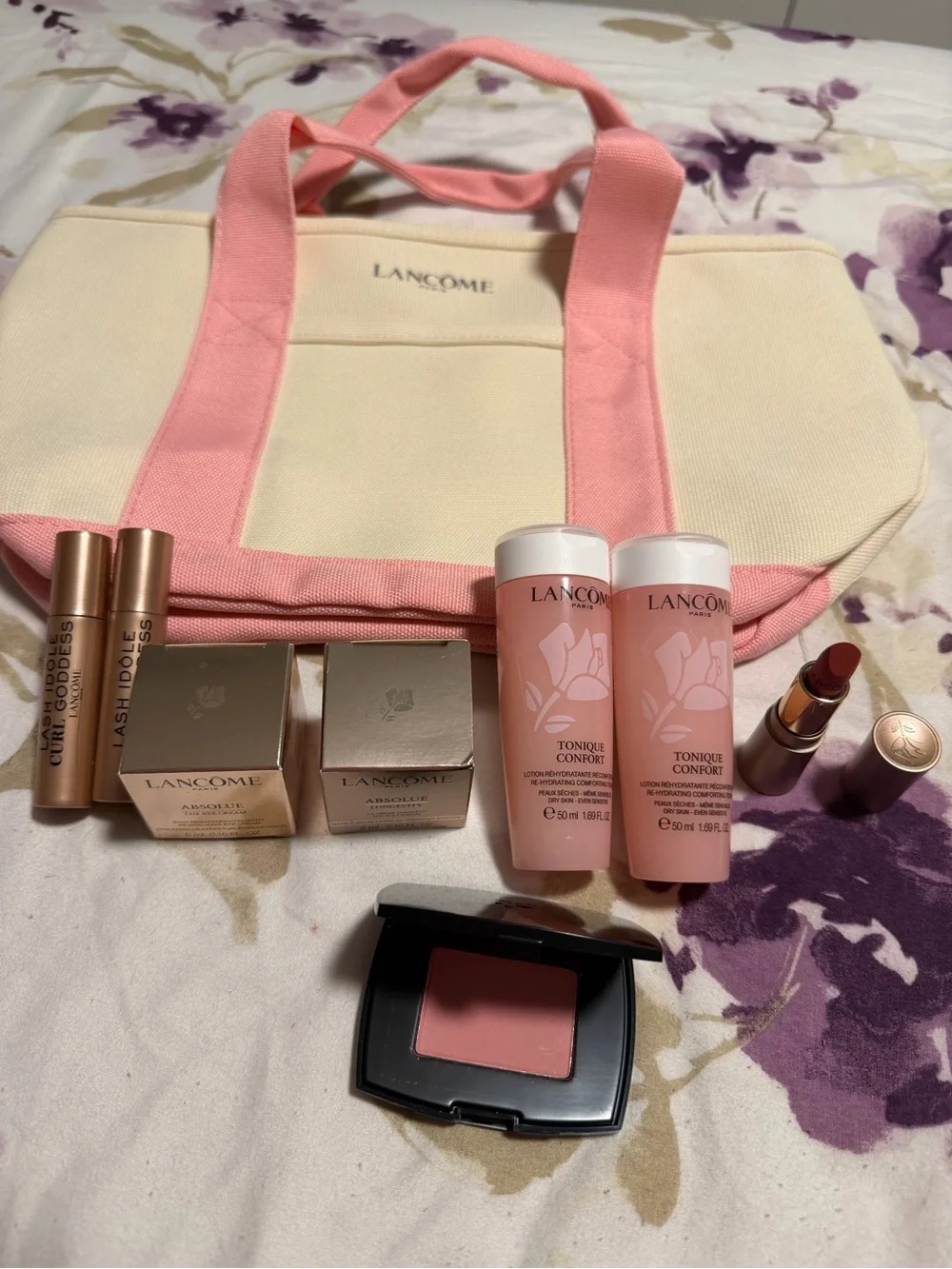 New Lancôme Pink Canvas Tote with Skincare & Makeup Set